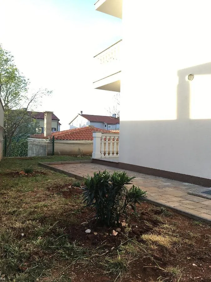 Mitra Apartments Malinska